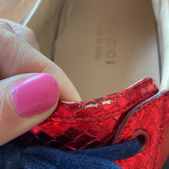 GUCCI "Ace" red blue metallic snakeskin sneakers in a low top style. Size 11. - Picture 12 of 13